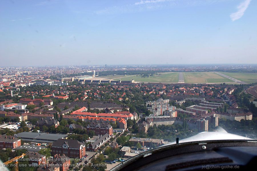 IMG_0164 Anflug auf Tempelhof