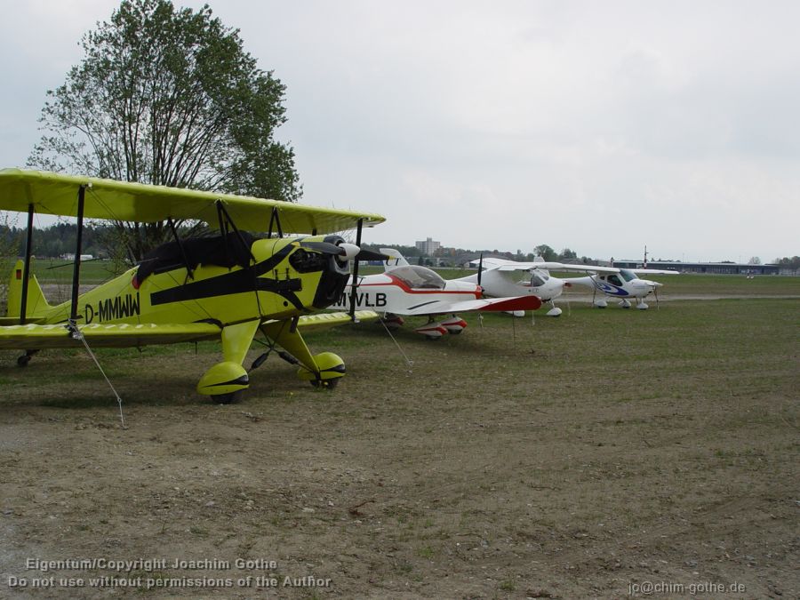 101MSD-DSC00092_DSC00092 Parkplatz Aero 2003
