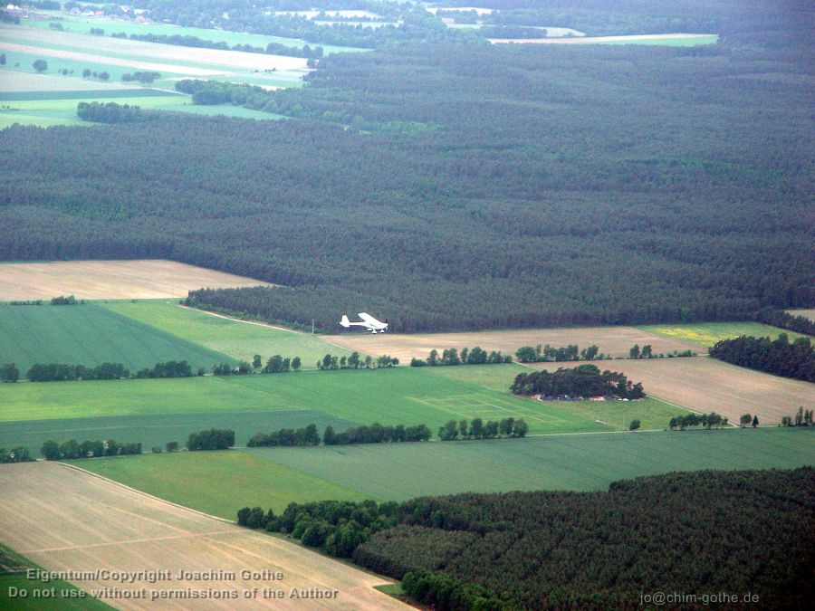 101MSD-DSC00155_DSC00155 Auf dem Weg nach Wismar über der Heide