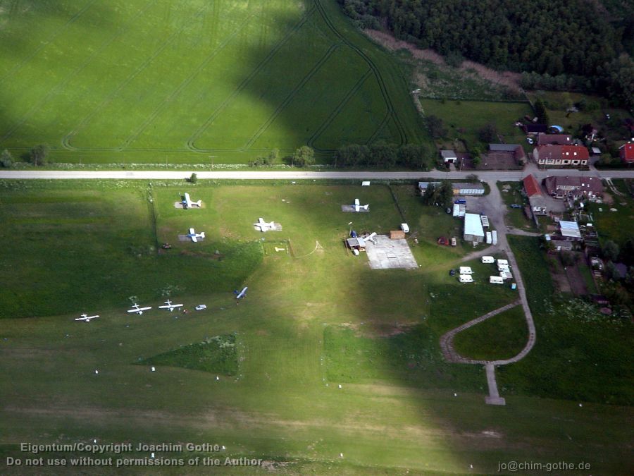 101MSD-DSC00263_DSC00263 Flugplatz Wismar